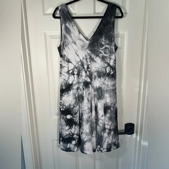 Sweaty Betty Take it Easy Black Tie Dye Tank Dress Size Small - Picture 1 of 9